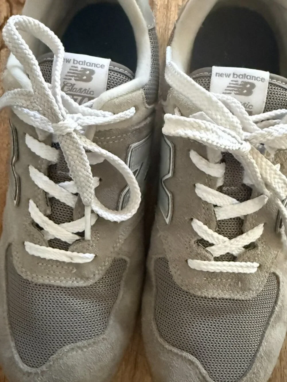 Men's Size 7 - New Balance 574 Classic - Grey - Gently Used - Picture 1 of 5